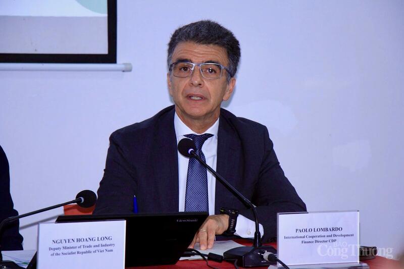 Ông Paolo Lombardo, Giám đốc hợp tác quốc tế và tài chính phát triển của CDP khẳng định hỗ trợ Việt Nam về tài chính, kinh nghiệm với các dự án năng lượng tái tạo. Ảnh: Phương Cúc