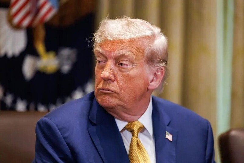 Tổng thống Mỹ Donald Trump tại cuộc họp nội các ở Nhà Trắng, Washington D.C, ngày 8/7. Ảnh: Bloomberg.