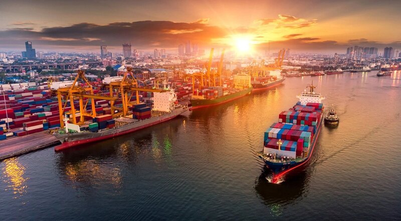 UKVFTA mang lại lợi ích lớn cho thương mại, đầu tư giữa Việt Nam - Vương quốc Anh. Ảnh: Bình An
