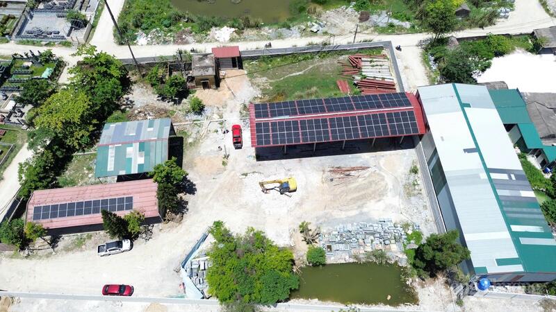 Nhiều doanh nghiệp nằm trong các cụm công nghiệp đã triển khai lắp đặt điện mặt trời mái nhà để tiết kiệm chi phí sử dụng điện