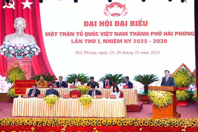 Các đại biểu tham dự đại hội