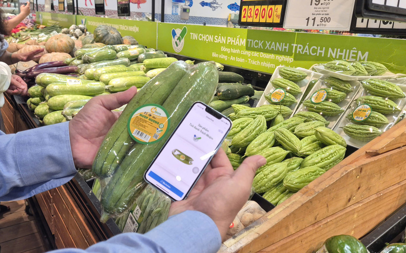 Chương trình “Tick xanh trách nhiệm” được TP. Hồ Chí Minh triển khai tại nhiều hệ thống bán lẻ (Ảnh: VTV)