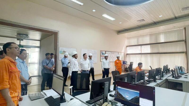 Đoàn công tác Bộ Công Thương ghi nhận nỗ lực của Thủy điện Trị An trong bảo đảm an toàn hệ thống