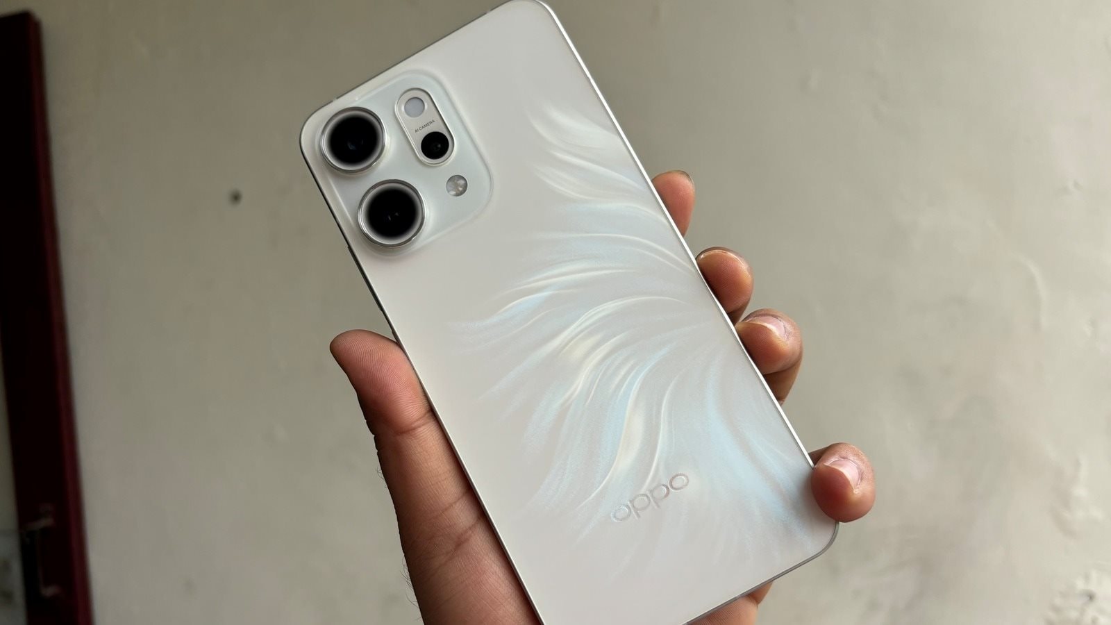 oppo-reno14-pro-5g-hieu-suat-manh-me-pin-lon-6200mah.jpg