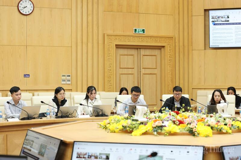 Hội nghị tập huấn là bước chuẩn bị quan trọng cho việc vận hành Hệ thống thông tin giải quyết thủ tục hành chính tập trung của Bộ Công Thương từ năm 2026. Ảnh: Quỳnh Trang