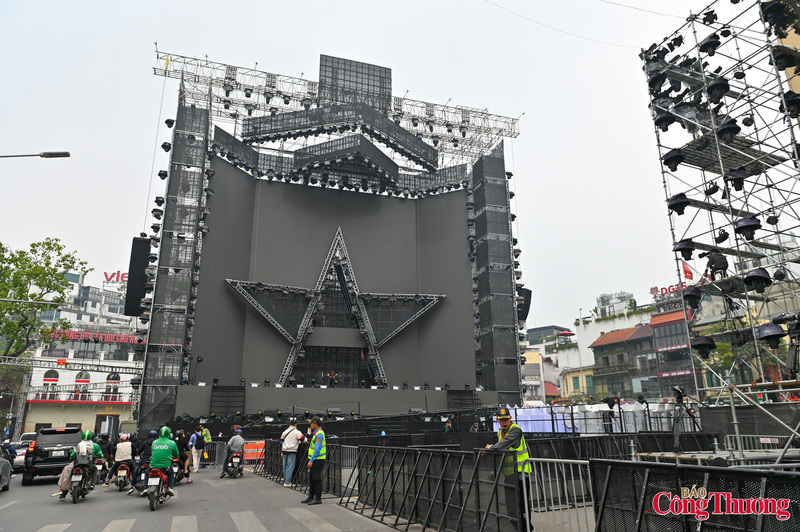 Tại quảng trường Đông Kinh Nghĩa Thục và không gian phố đi bộ hồ Hoàn Kiếm, Hà Nội tổ chức chương trình Chào năm mới 2026 (Heineken Countdown 2026), dự kiến diễn ra từ 19 giờ ngày 31/12/2025.