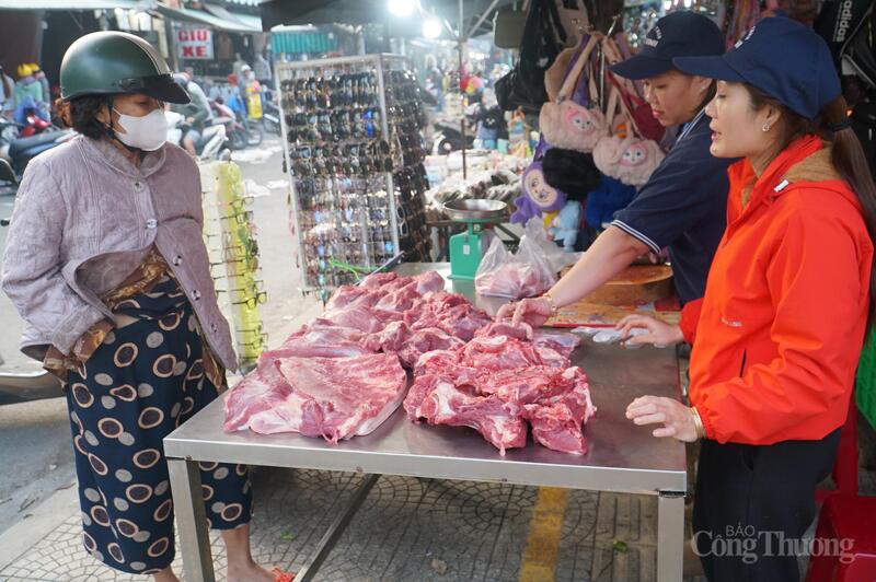TP. Đà Nẵng sẽ tổ chức các điểm bán hàng bình ổn giá thịt heo, thịt gà phục vụ nhu cầu tiêu dùng tăng cao dịp Tết.