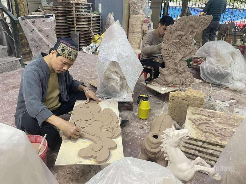 Một số làng nghề tăng gia sản xuất sản phẩm linh vật ngựa, đáp ứng nhu cầu của khách hàng.