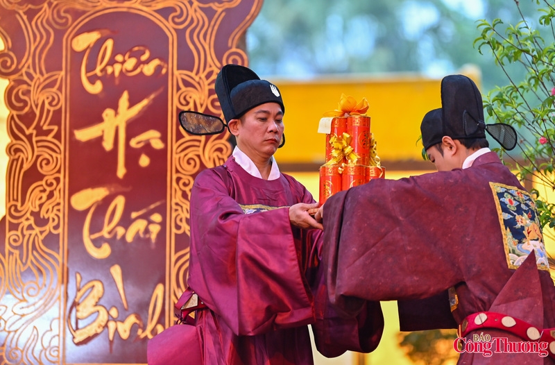 Việc tổ chức nghi lễ tại Hoàng thành Thăng Long không chỉ khẳng định vai trò, trách nhiệm của Thủ đô trong việc gìn giữ và phát huy các giá trị văn hóa tiêu biểu mà còn tạo động lực tinh thần để hoàn thành tốt các nhiệm vụ phát triển kinh tế - xã hội ngay từ những ngày đầu năm mới.