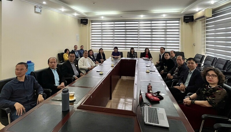 Điểm cầu trực tuyến tại Đảng bộ Viện Nghiên cứu Da - Giày.