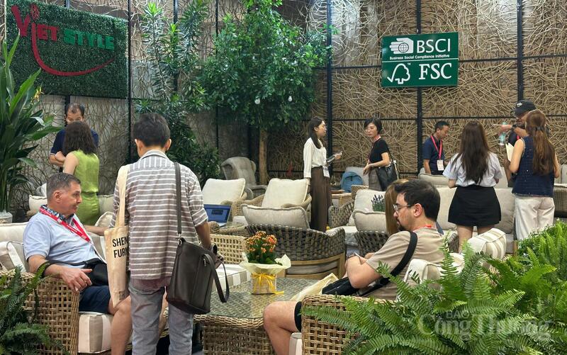 Doanh nghiệp Việt gặp gỡ, tìm kiếm đối tác, mở rộng thị trường và gia tăng đơn hàng quốc tế tại VIFA EXPO 2026.