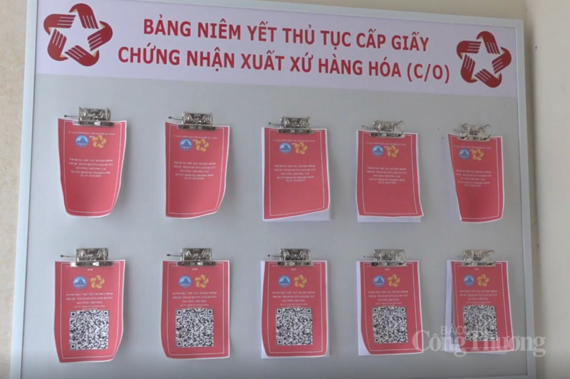 Niêm yết thủ tục cấp C/O