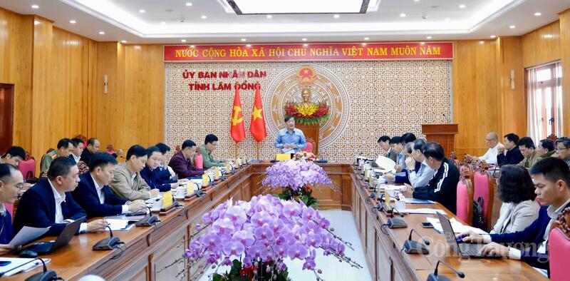 Quanh cảnh buổi làm việc. Ảnh: Hoàng Sa