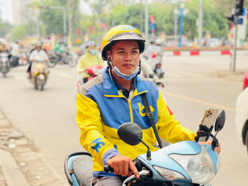 Từ những lo ngại, người tiêu dùng dần nhận ra tín hiệu tích cực từ việc sử dụng xăng E10. Ảnh: Mai Linh