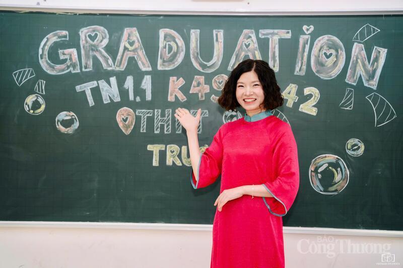 Cô Phạm Thị Thu, giáo viên môn Toán Trường THPT Trương Định.