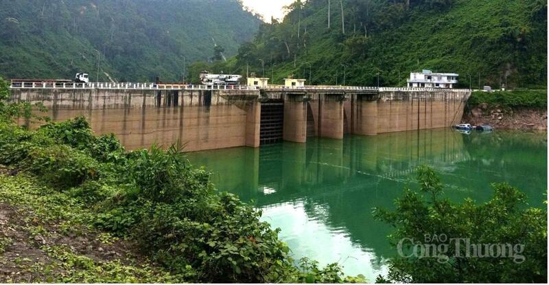 Hồ Thủy điện A Vương với mực nước ở cao trình 368,11m (ảnh chụp ngày 3/5/2026)