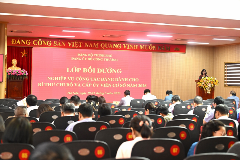 Theo đồng chí Nguyễn Minh Huệ, dưới sự lãnh đạo của Đảng, qua hơn 40 năm Đổi mới, đất nước ta đã đạt được những thành tựu to lớn, có ý nghĩa lịch sử. Ảnh: Nguyên Khánh