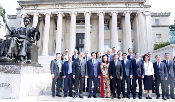 Phó Thủ tướng Nguyễn Văn Thắng và các đại biểu tham dự Chương trình - Ảnh: chinhphu.vn/Đức Tuân