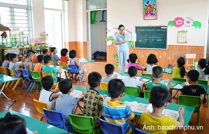 Trẻ em thuộc đối tượng phổ cập giáo dục mầm non cho trẻ 5-6 tuổi được miễn, giảm, hỗ trợ học phí