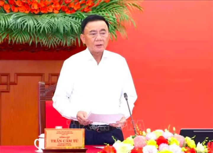 Đồng chí Trần Cẩm Tú, Uỷ viên Bộ Chính trị, Thường trực Ban Bí thư phát biểu chỉ đạo hội nghị. Ảnh: Phương Hoa/TTXVN