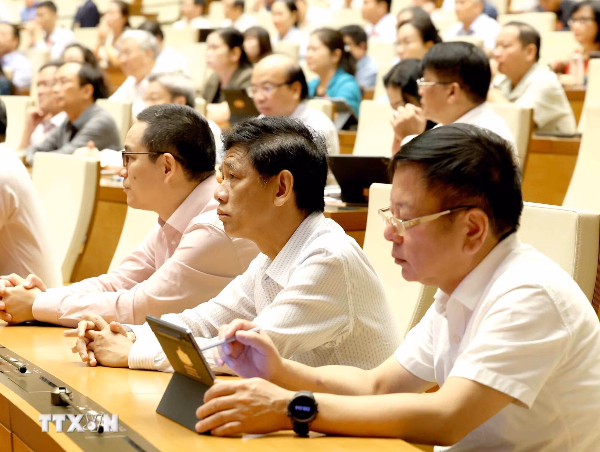 Các đại biểu dự hội nghị tại điểm cầu Trung tâm - Phòng họp Diên Hồng, Nhà Quốc hội (Hà Nội). (Ảnh: Phương Hoa/TTXVN)