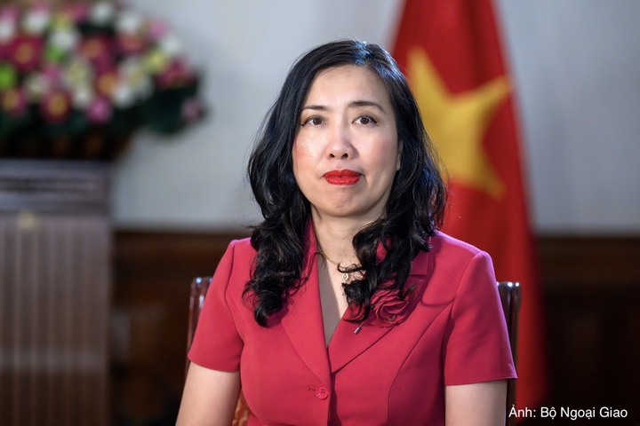 Thứ trưởng Bộ Ngoại giao Lê Thị Thu Hằng đánh giá chuyến thăm chính thức Việt Nam của Tổng thống Thụy Sĩ Guy Parmelin mở ra những định hướng hợp tác mới giữa hai nước.